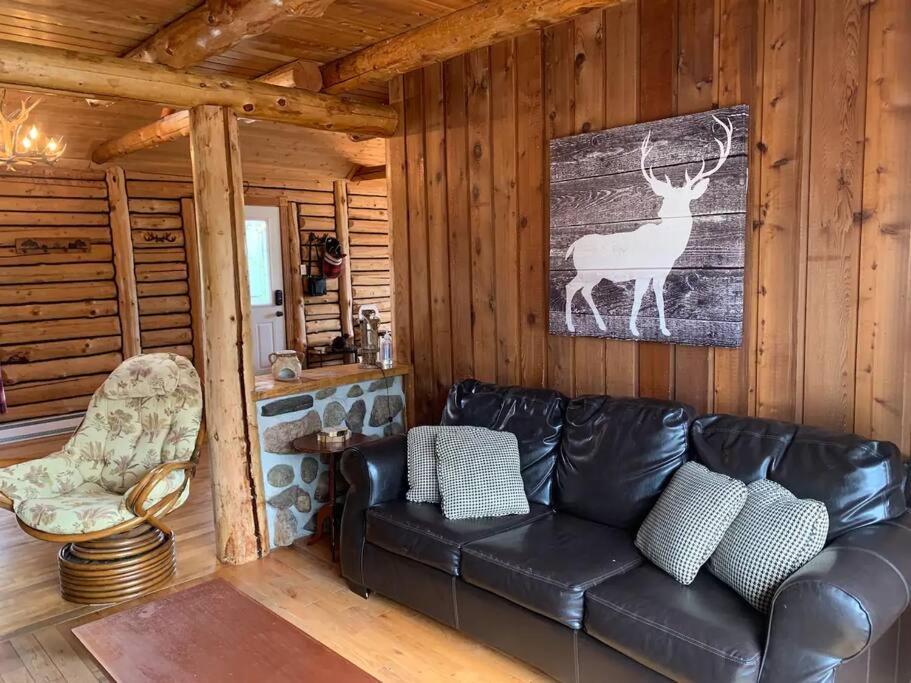 Cozy Log Cottage La Minerve Buitenkant foto